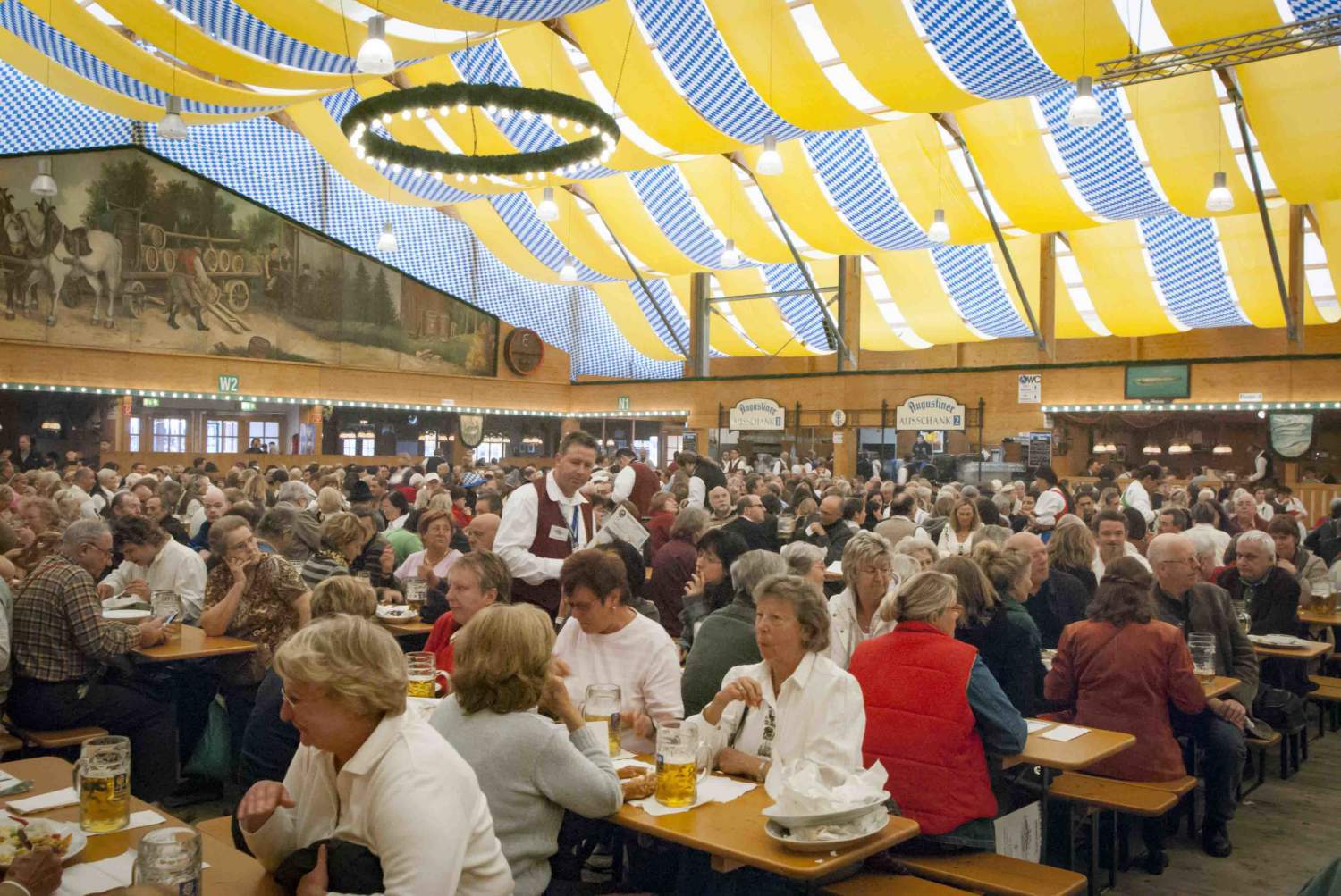 Tente à boire pendant l'Oktoberfest de Munich