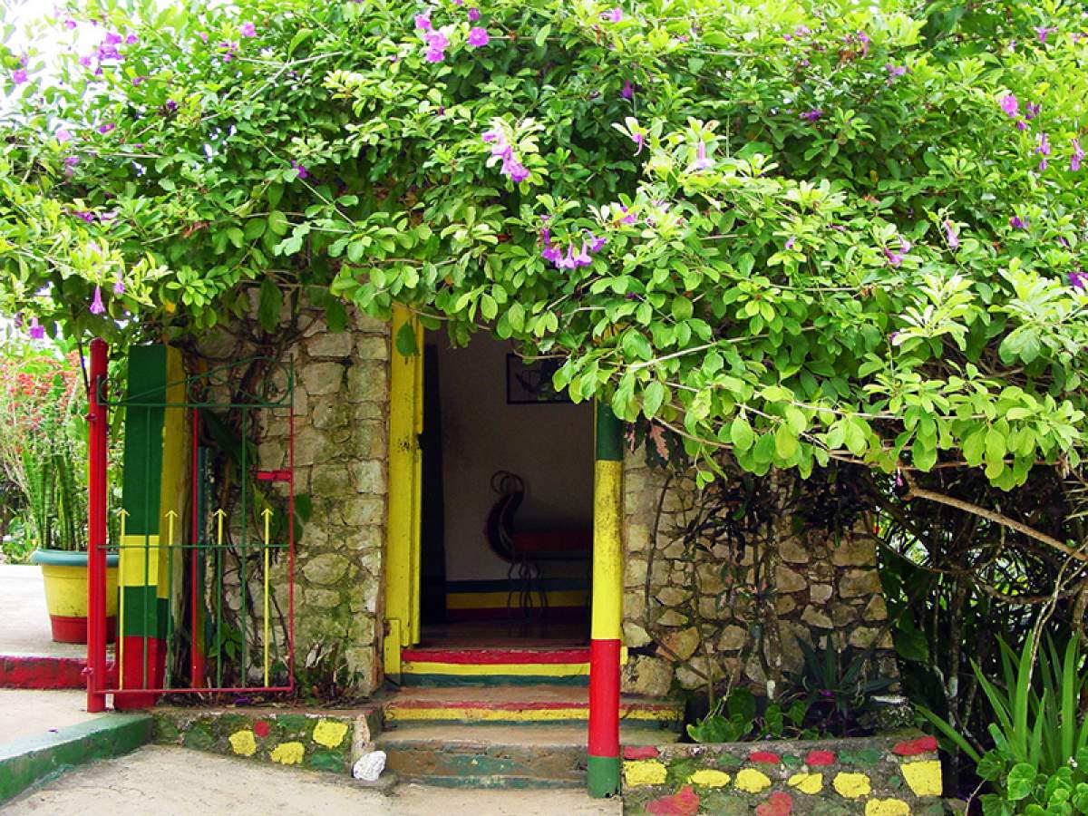 Maison colorée en Jamaïque