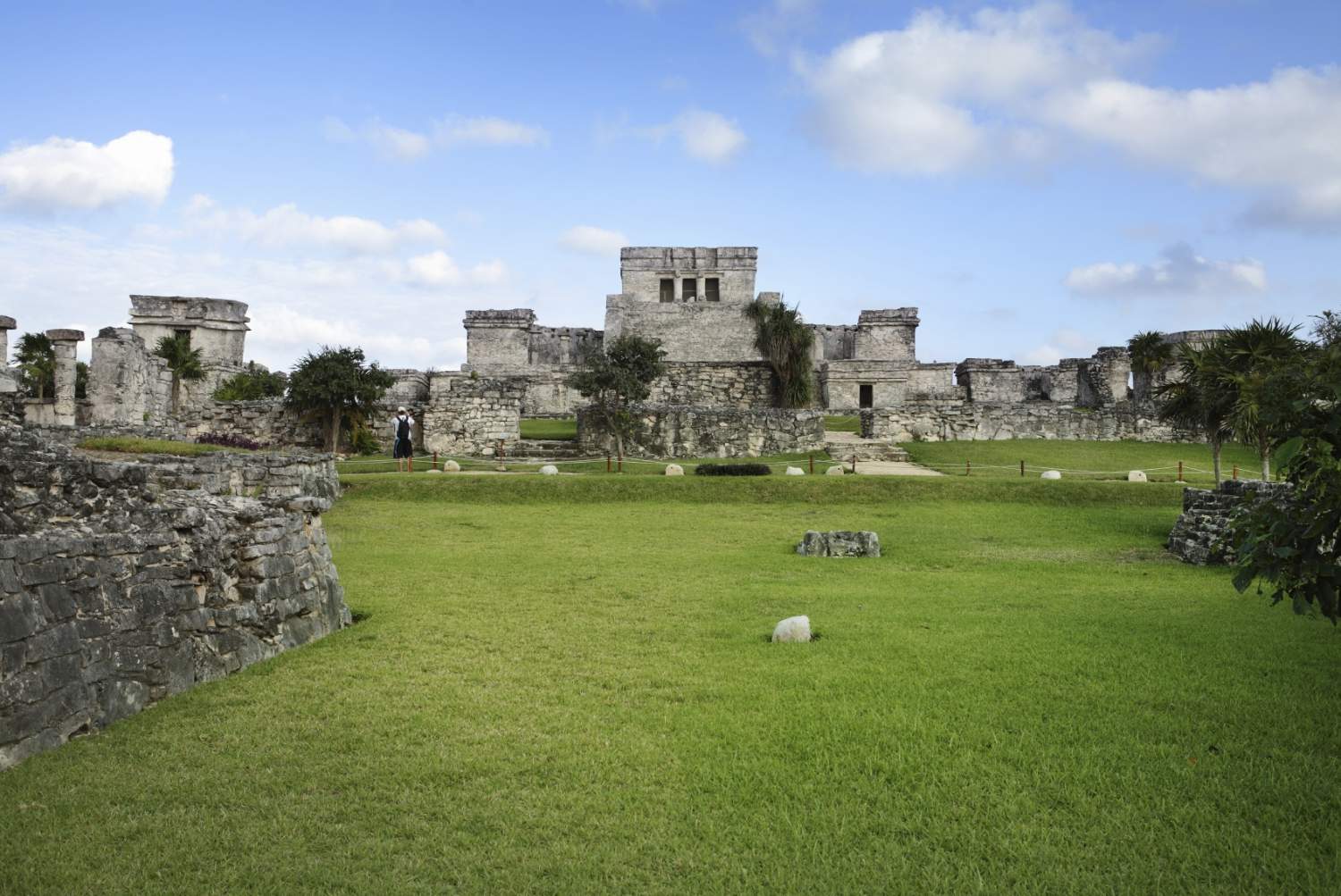 Greenery ruins of Tulum