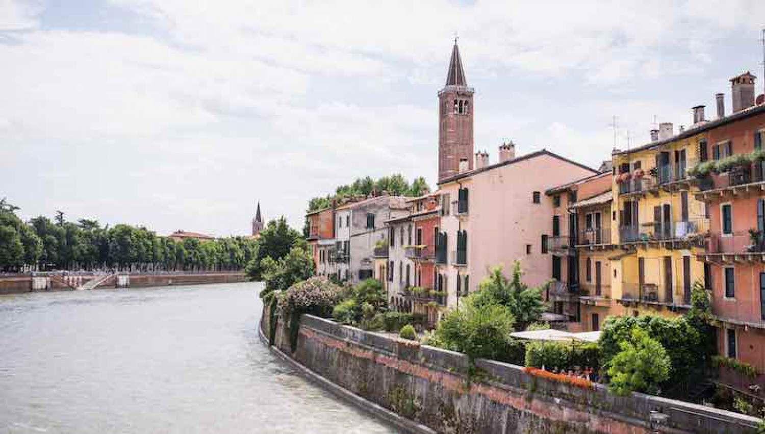 Les rives de Vérone, Vénétie, Italie