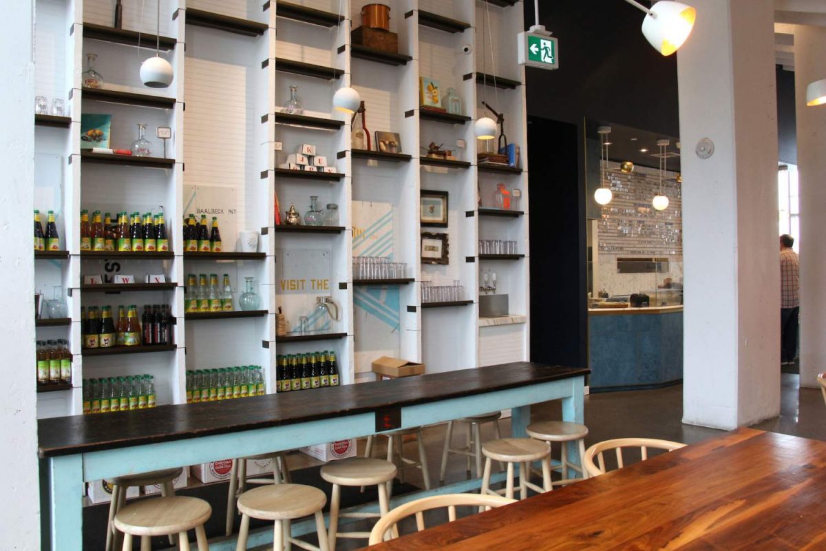 Comptoir au restaurant de Toronto Souk Tabule