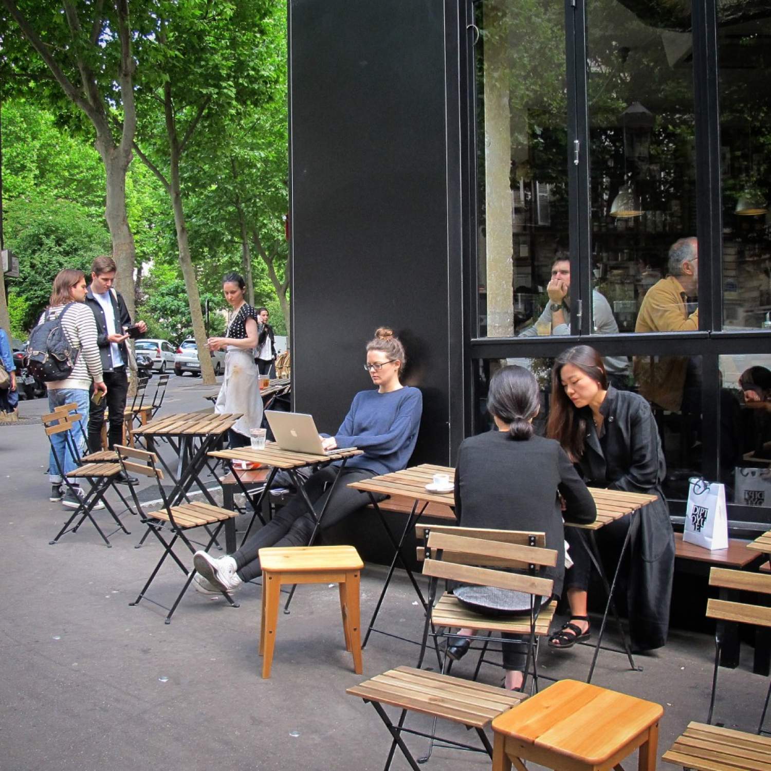 Terrasse au café KB, Paris - cafés à Paris
