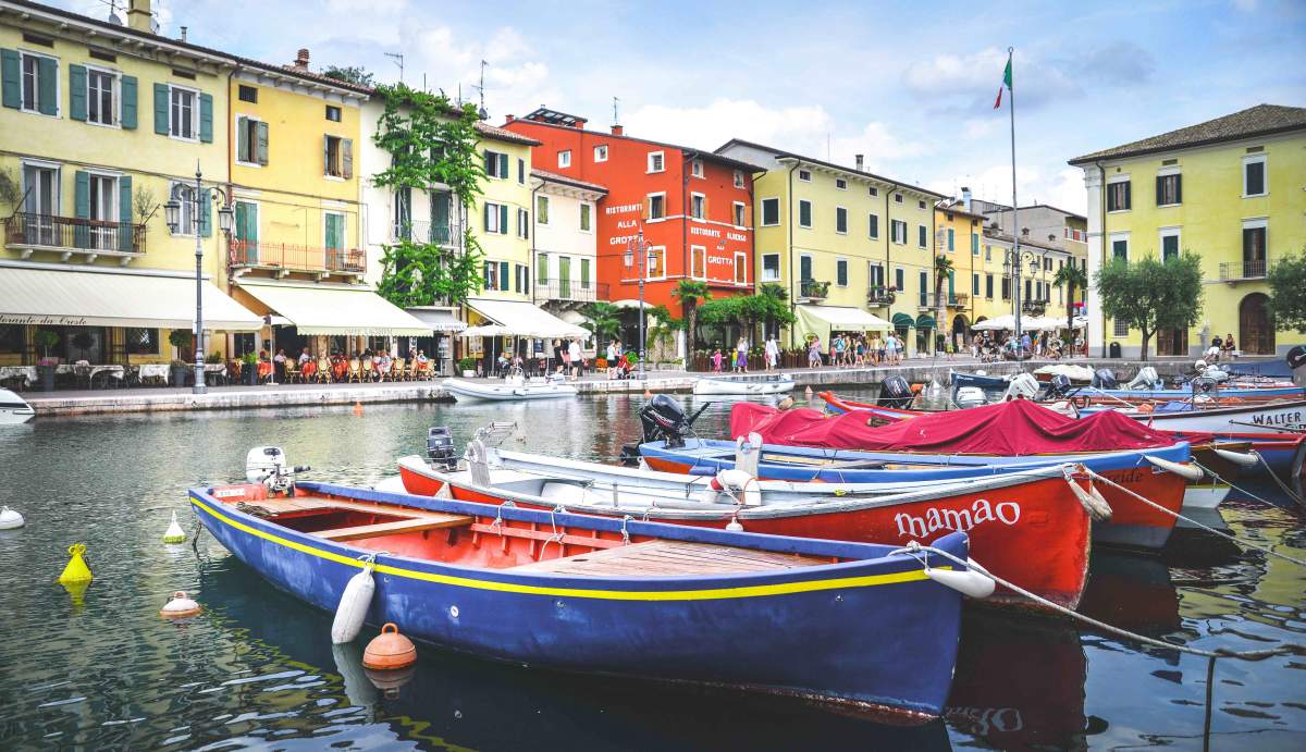 Port de Lasize au Lac de Garde en Italie