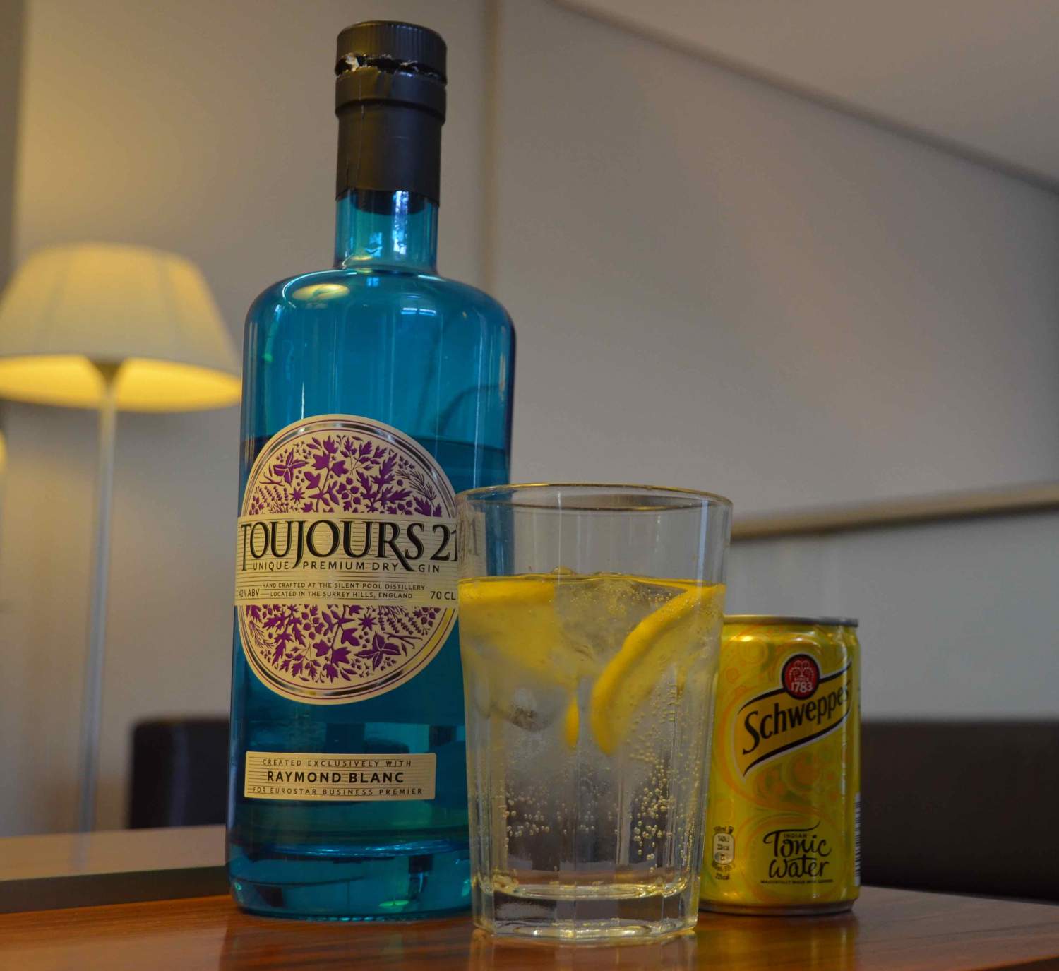 Toujours 21 gin & tonic, London