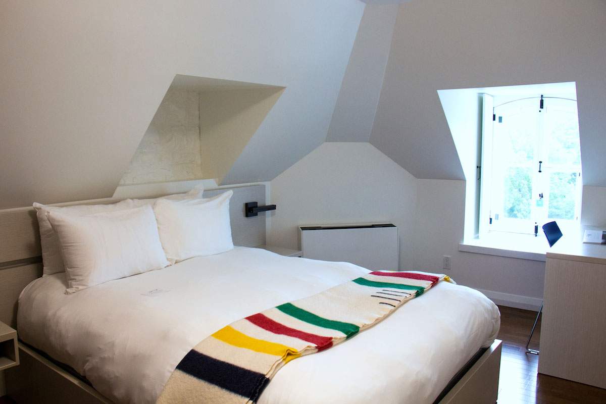 Chambre moderne au Monastère des Augustines, Québec