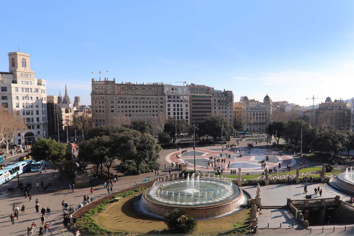 Placa de Catalunya à Barcelone