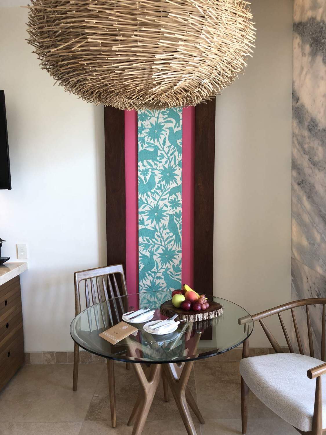 Salle à manger dans chambre d'hôtel à Riviera Maya, Mexique