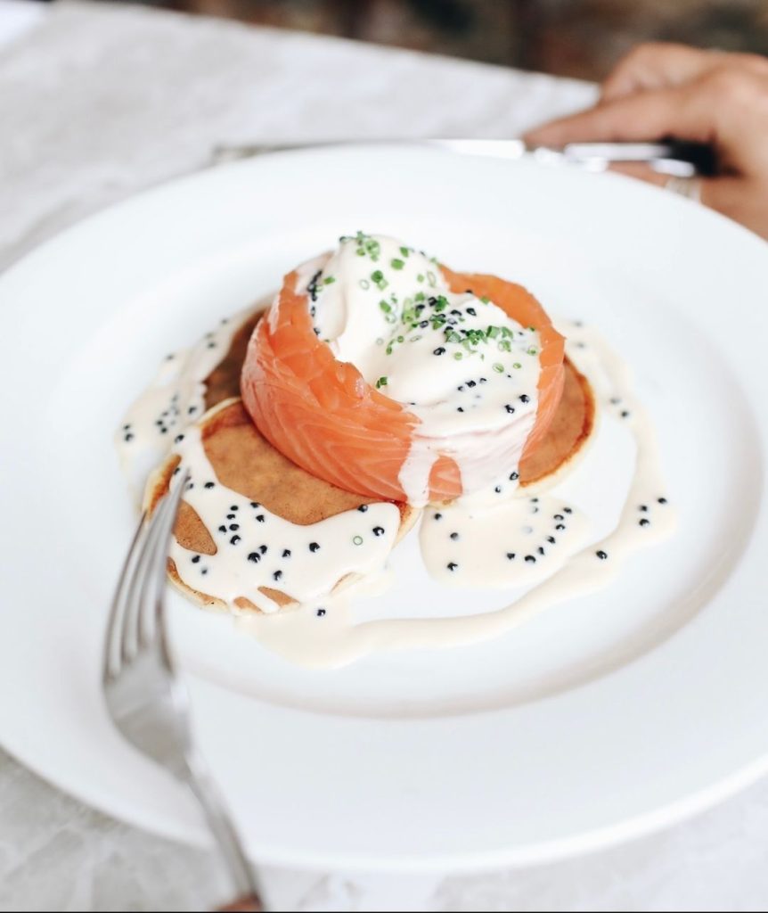 Oeuf poché et saumon fumé - Poached egg and smoked salmon - Restaurant Leméac - Brunch à Montréal