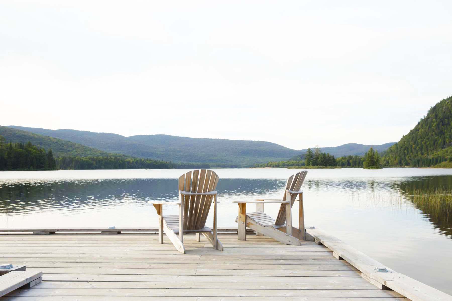 Outaouais © TQ/Dominique Lafond - Lacs et montagnes dans les Laurentides depuis Montréal