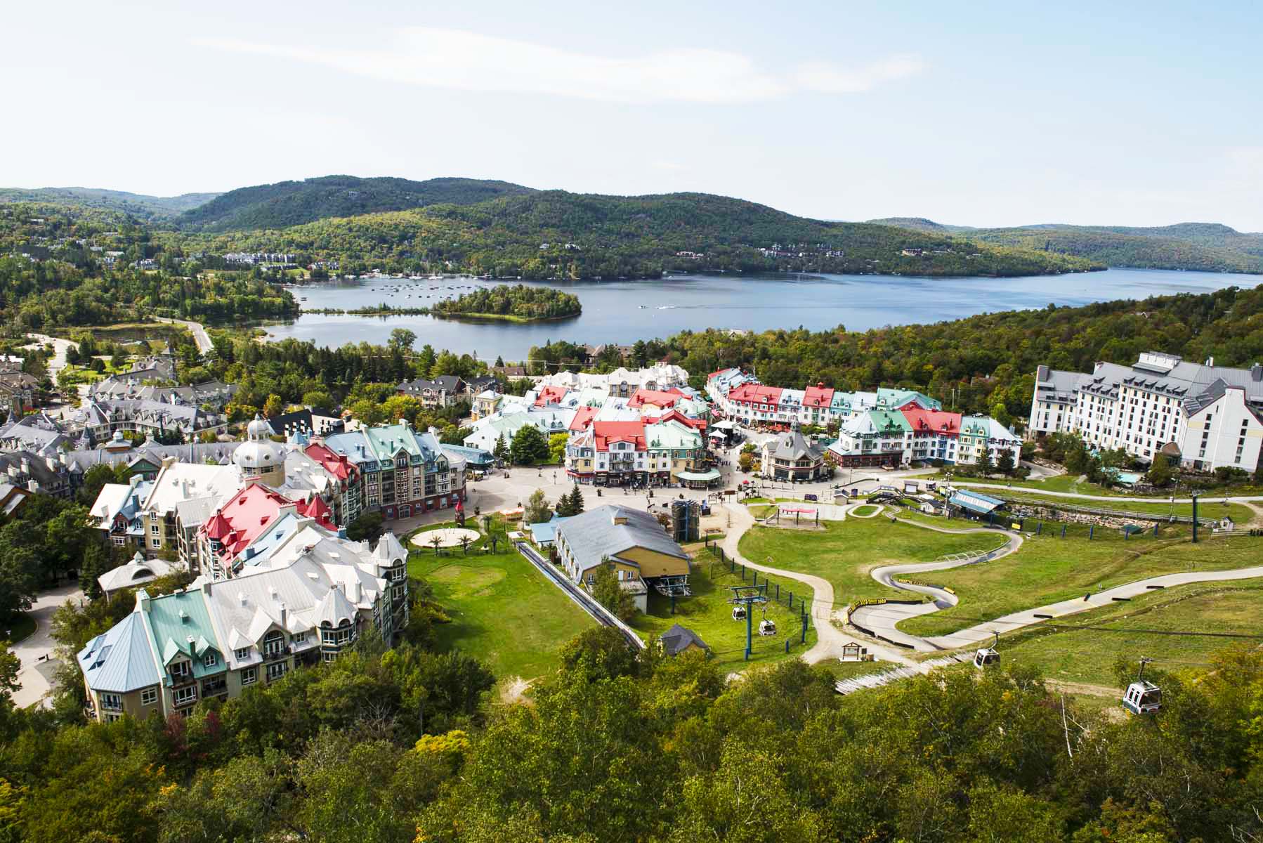 Tremblant © TQ/Guillaume Simoneau - Téléphérique à Mont-Tremblant excursion depuis Montréal