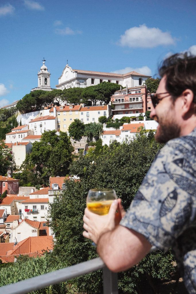 café da garagem - découvrir lisbonne autrement - lisbon in a new light