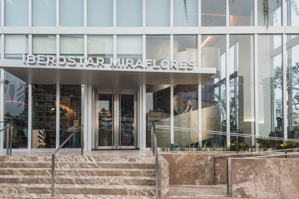 Iberostar Miraflores - Façade
