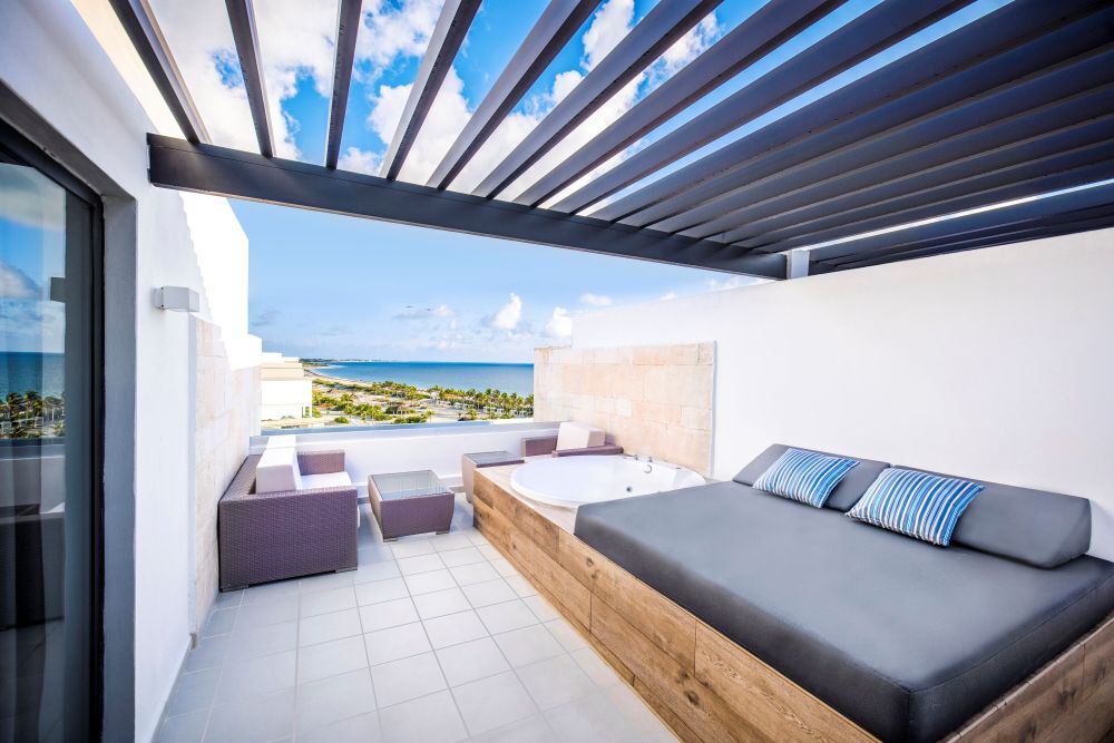 Majestic Elegance Costa Mujeres luxury resort
