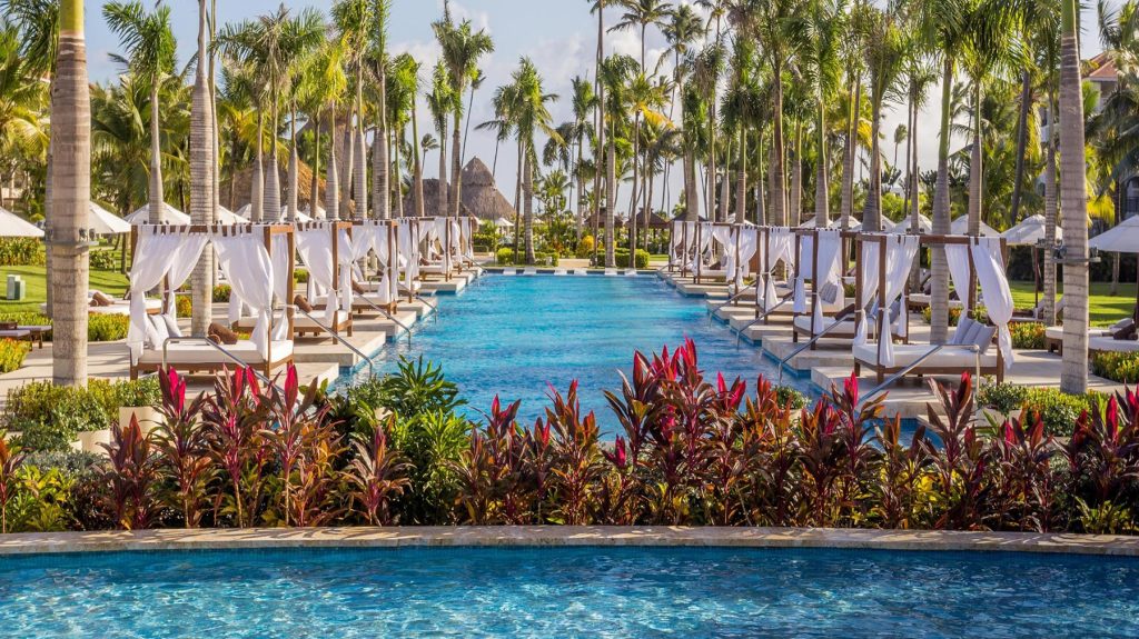 Secrets Royal Beach - best all-inclusive pools - piscine tout-inclus