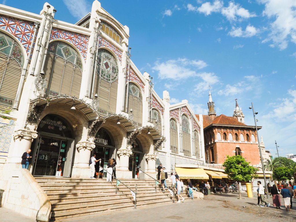 things to do in valencia spain - central market - guide voyage à valence espagne