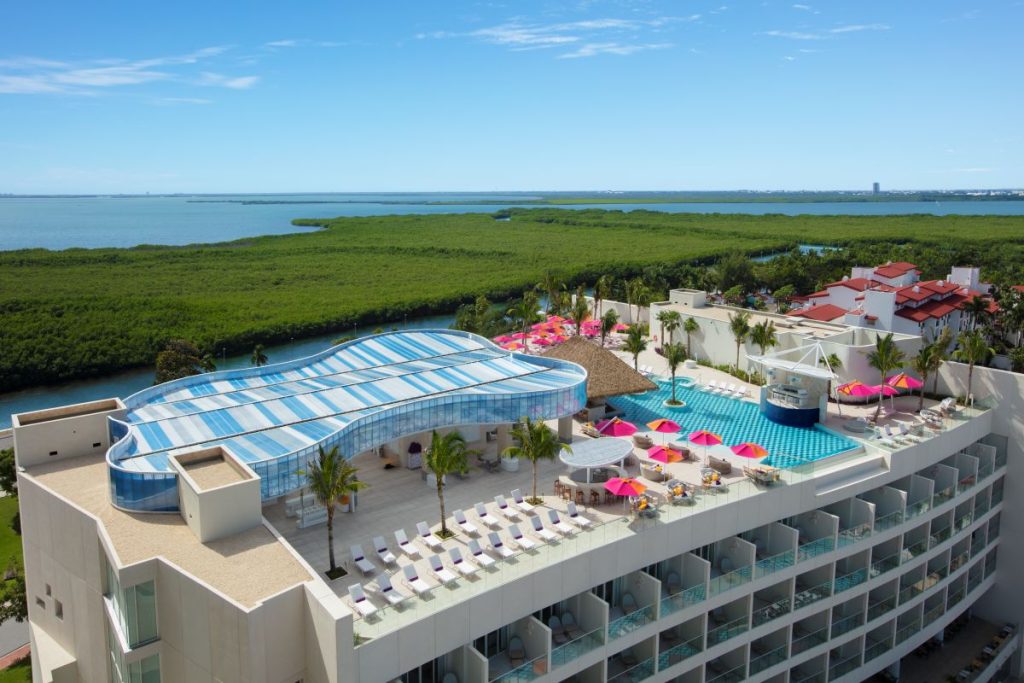 adults-only party all inclusive package mexico - breathless cancun soul - forfait tout-inclus adultes mexique