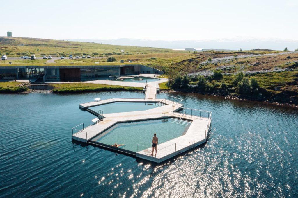 spas Islande Vök Baths Iceland spas