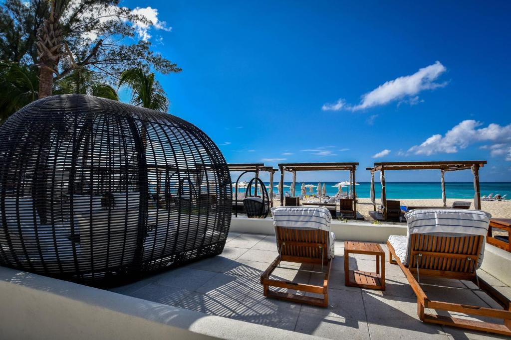 The Westin Grand Cayman Seven Mile Beach Resort & Spa - 4