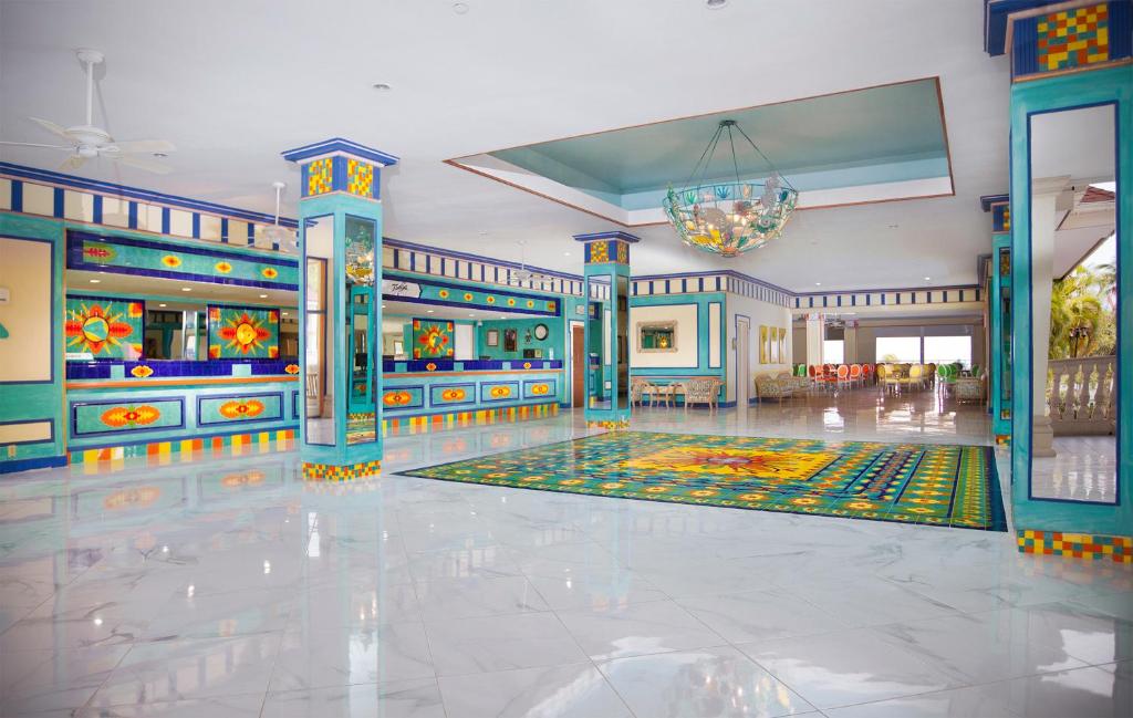 Breezes Resort Bahamas - 1