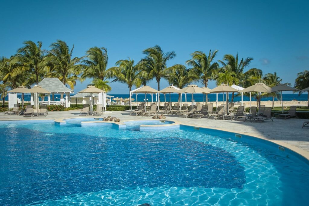 Bahia Principe Escape Runaway Bay, Forfait Jamaïque adulte seulement - Adults-only Jamaica resort packages - Pool - Piscine
