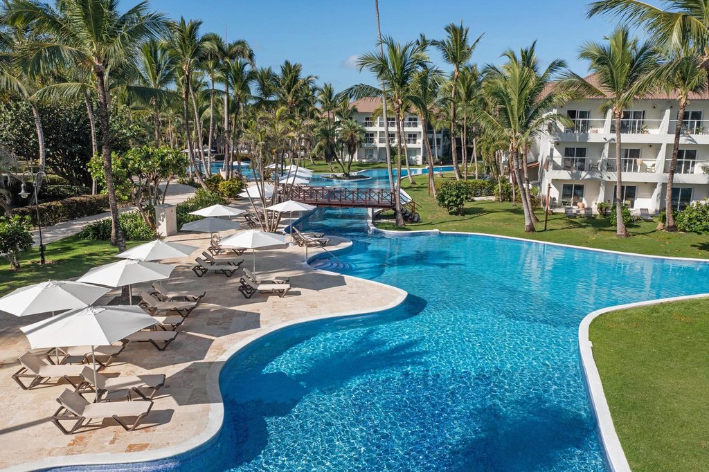 Wyndham Alltra Punta Cana All-Inclusive Resort - Pool - Piscine