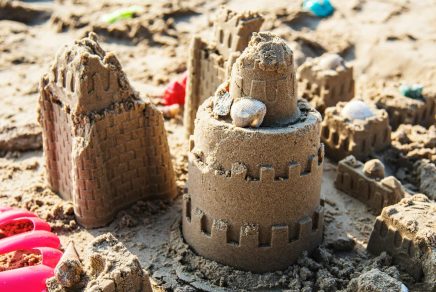 How to Build a Sandcastle - construire un château de sable