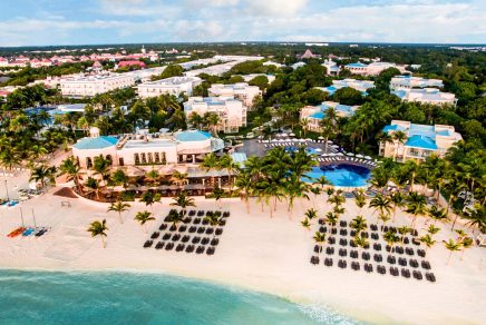 Royal Hideaway Playacar