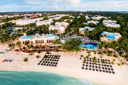 Royal Hideaway Playacar
