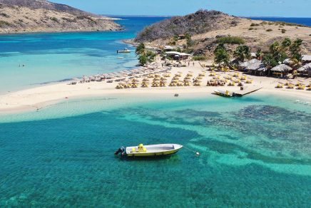 South-destinations-from-Toronto-things-to-do-in-St-Maarten-Pinel-Island-quoi-faire-a-Saint-Martin-destinations-Sud-depuis-Montreal-2024