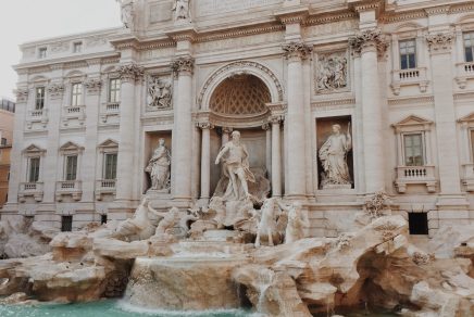 fontaine de trévi à rome - things to do in rome