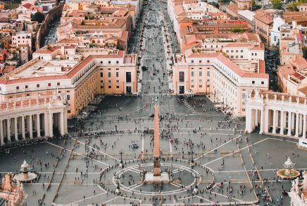 why visit vatican pourquoi aller au vatican